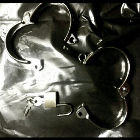 Handcuffs (small wrists) - Picture 4 of 7